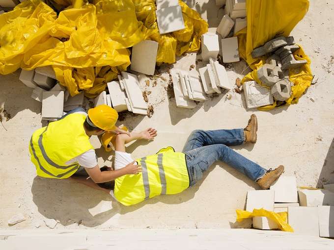 Inail, calano le denunce di infortuni, -21% in quattro anni