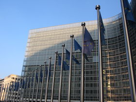 Ue, ancora troppi gli ostacoli al mercato unico delle assicurazioni