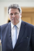 Ferma si apre a nuovi iscritti fuori dall'Europa
