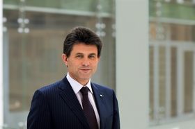 Le strategie di Axa per competere oggi, ma anche nel 2050