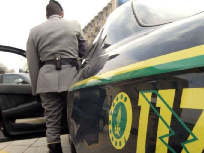 Otto arresti per truffa, questa volta c'entra la 'ndrangheta