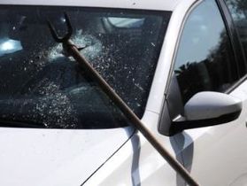 Atti vandalici contro le auto, spesso è vendetta personale