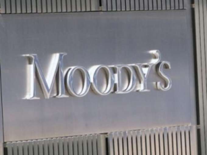 Moody's taglia i rating di Generali, Allianz Italia e Unipol