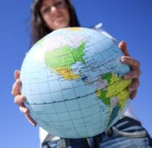 Da Allianz, borse di studio all’estero per i figli di clienti e dipendenti