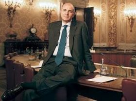 L'appello del Pd: Liberalizzare banche e assicurazioni""