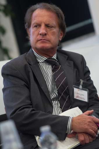 Come riprendere la politica del confronto? hp_vert_img
